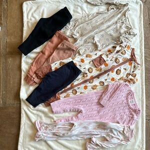 Bundle 8 items all 6-9/ 6-12 mo long sleeve girls baby clothes new and used